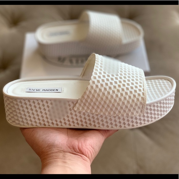 Steve Madden Shoes - SOLD PREL💕VED STEVE MADDEN WHITE FLATFORM